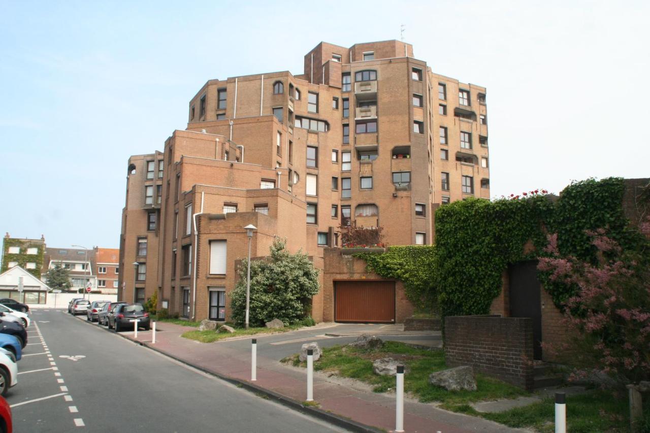 Appartement Avec Vue Superbe Sur La Mer Dunkirk Esterno foto